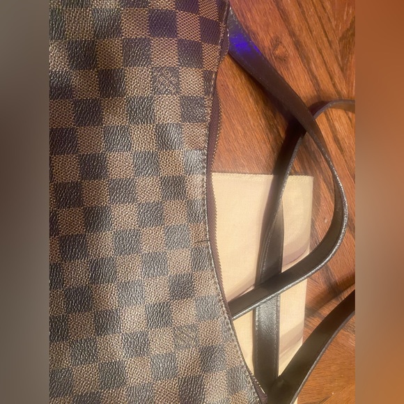 LV Bloomsbury crossbody - Picture 3 of 9